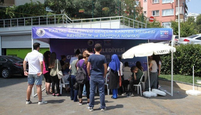 Kartal Belediyesi, Gençlik Kariyer Merkezi “Gençlik Ve Danışma Noktası” Öğrencilere Işık Tutuyor