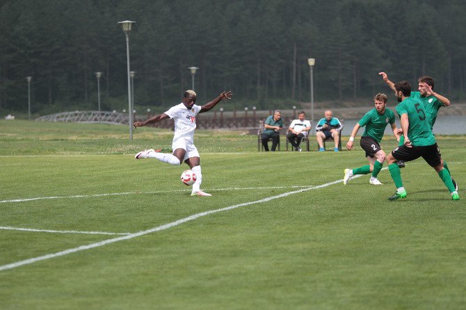 Eskişehirspor, Gürcistan Temsilcisi İle Berabere Kaldı