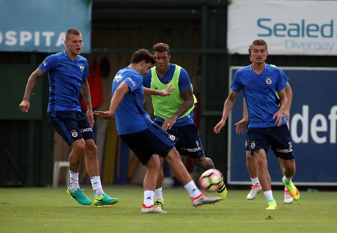 Fenerbahçe, Monaco Maçının Hazırlıklarını Sürdürüyor