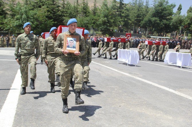 Hakkari Şehitleri Memleketlerine Uğurlandı