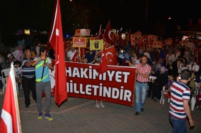 Gediz’de Demokrasi Nöbeti 15. Gününde De Devam Etti