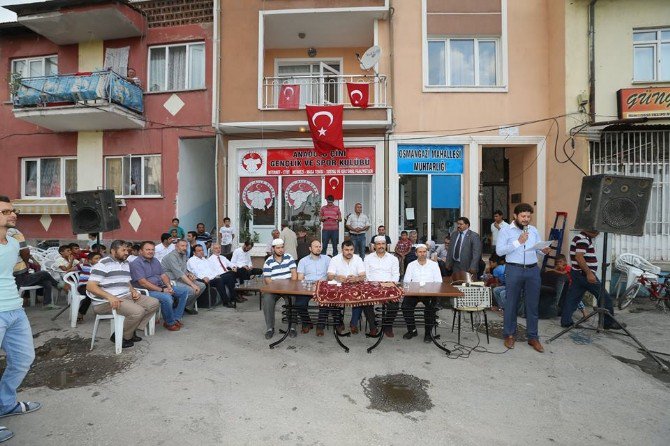 Osmangazi Mahallesi Sakinleri Demokrasi Şehitleri İçin Mevlit Okuttu