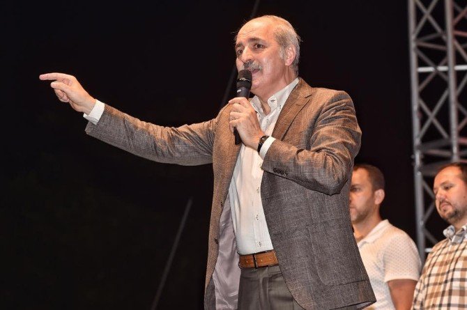 Başbakan Yardımcısı Kurtulmuş Taksim’deki Demokrasi Nöbetine Katıldı