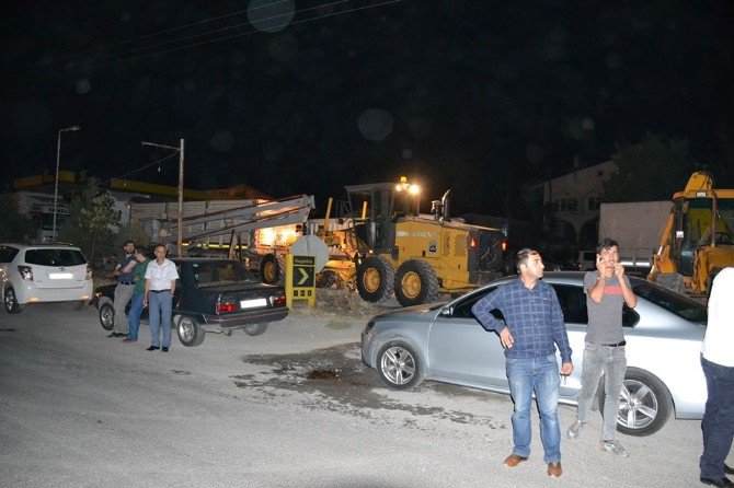 Tatvan’da “İkinci Darbe Girişimi” Halkı Sokağa Döktü