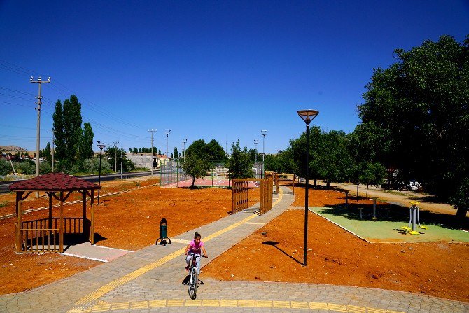 Büyükşehir Belediyesinden Erkenek Mahallesine 7 Dönümlük Park