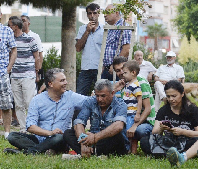 Muratpaşa’da Şarkılar Cumhuriyet Ve Demokrasi İçin Söylendi