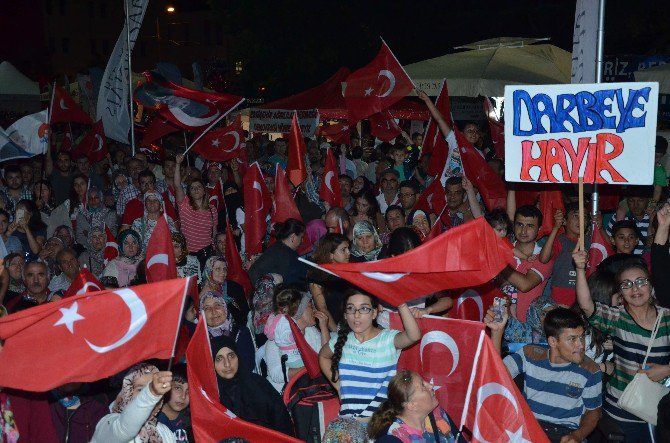 Eskişehir Halkı Demokrasi Nöbetinin 17’nci Gününde
