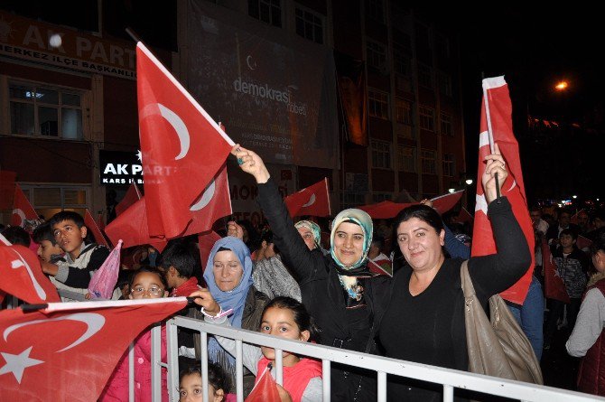 Kars’ta Demokrasi Nöbetine Devam