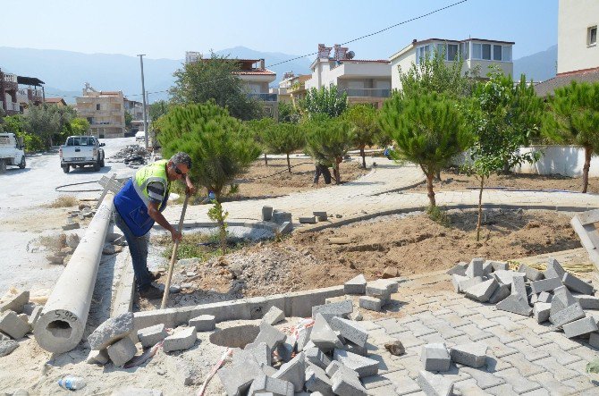 Kuşadası Belediyesi’nden Güzelçamlı’ya “Erdal Eren Parkı“