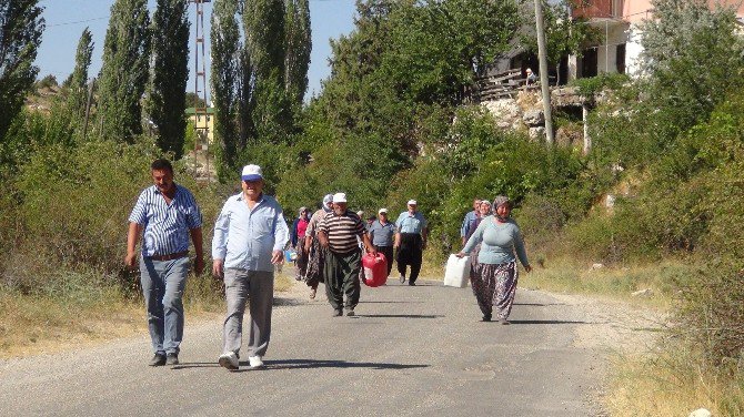 Suyun İçinde İçme Suyu Sıkıntısı Çekiyorlar