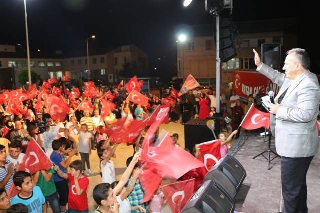 Düzce Ve İlçelerinde Demokrasi Nöbetleri Devam Ediyor