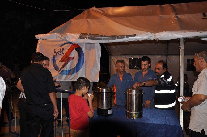 Dicle Edaş’tan Demokrasi Nöbetine Destek