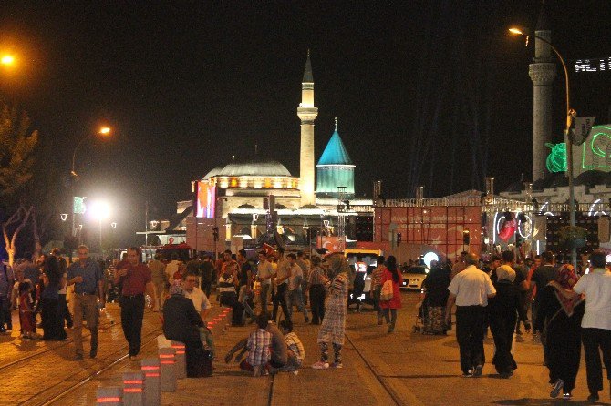 Konya’da Demokrasi Nöbeti Devam Ediyor