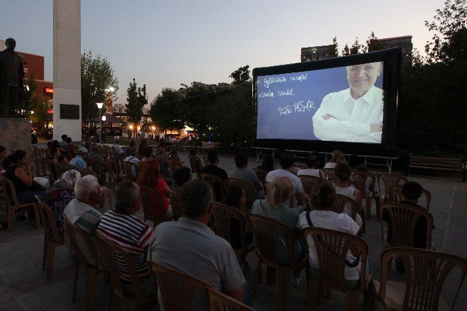 Yenimahalle’de Yıldızların Altında Sinema Keyfi