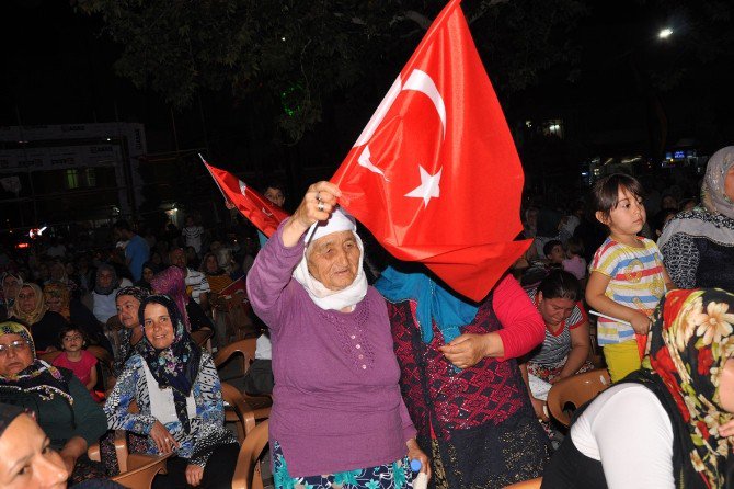 Demokrasi Nöbetinin 18.günün 90 Yaşındaki Emine Aydın Nöbette