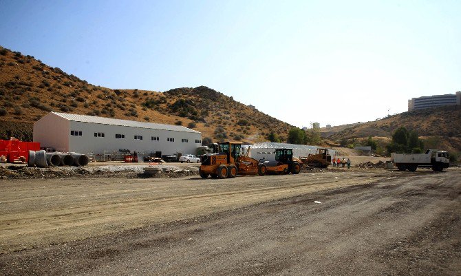 Çankaya Belediye Başkanı Taşdelen, Alacaatlı’da Hazırlanan Lojistik Merkezi İnşaatını Gezdi