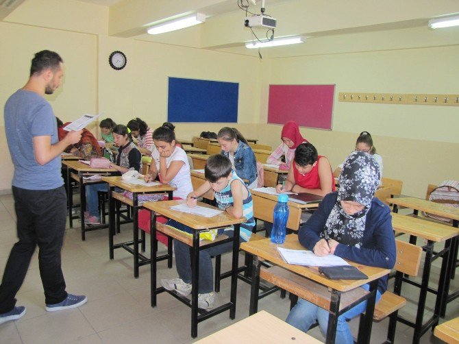 Hisarcık’ta Teog Yaz Kurslarına Yoğun İlgi