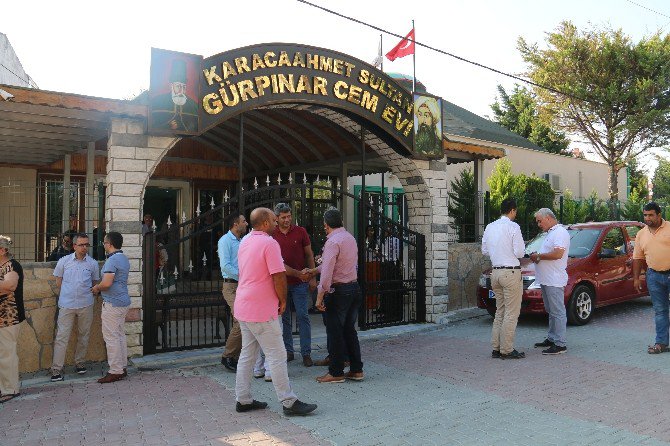 Beylikdüzü Belediyesi, 15 Temmuz Şehitleri İçin Cemevi’nde Mevlit Okuttu