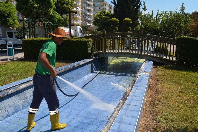 Büyükşehir, Ceyhan’ın 4 Büyük Parkını Yeniliyor