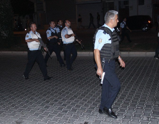 Adana’da Silahlı Saldırı: 3 Polis Ve 1 Vatandaş Yaralı