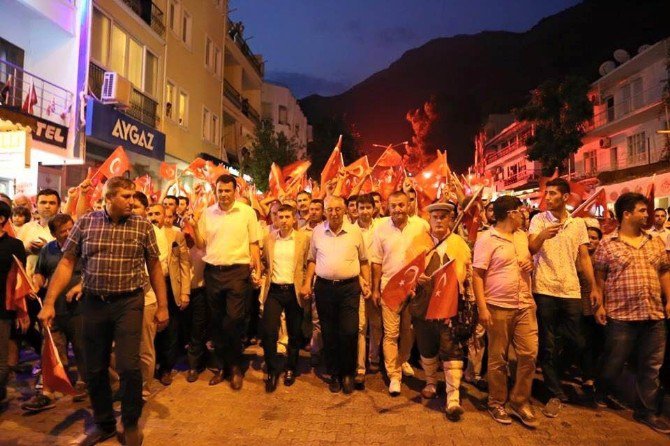 Ak Parti Kaş İlçe Başkanı Ulutaş’tan 15 Temmuz Açıklaması