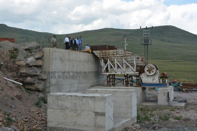 Belediye Başkanı Köksoy Ve Meclis Üyeleri Belediye Çalışmalarını Yerinde Denetledi