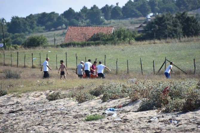 Denizde Şambrelden Düşen Kadının Cesedi Bulundu