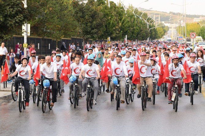 Çorum Belediyesi’nden Bin Çocuğa Bisiklet