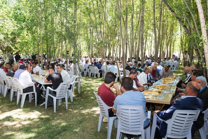 Van’da İki Aile Arasındaki Husumet Barışla Sonuçlandı