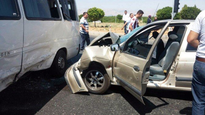 Malatya’da Trafik Kazası: 1’i Ağır 7 Yaralı