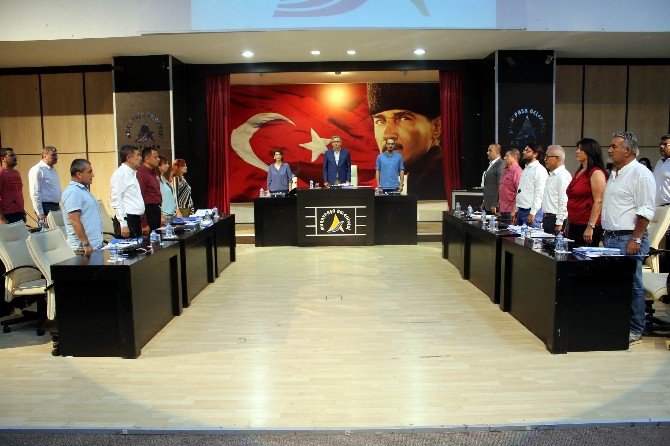 Muratpaşa Meclisi’nde 15 Temmuz Darbe Kalkışması Konuşuldu