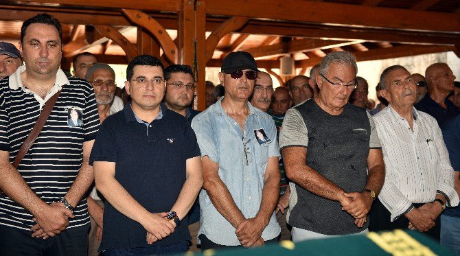 Baykal, Doktor Arkadaşının Cenaze Törenine Katıldı