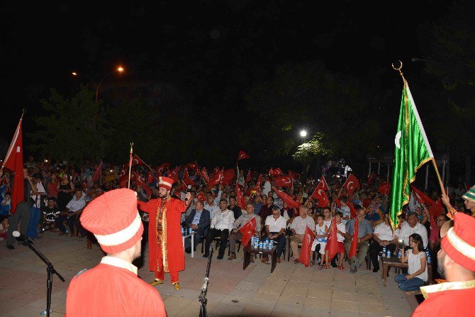 Ortaca’da Mehteran Eşliğinde Demokrasi Nöbeti