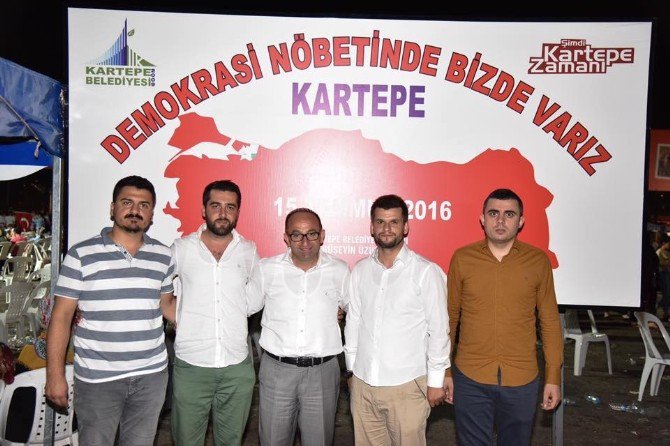 Başkan Üzülmez Milli İrade Ve Demokrasi Nöbetine Katıldı