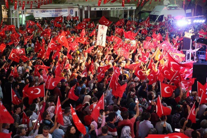 15 Temmuz Demokrasi Şehitleri İçin Eyüp Sultan’da Mevlid-i Şerif Okutuldu