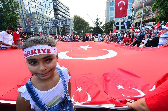 Başkent’te “Demokrasi Ve Şehitler Mitingi” Coşkusu