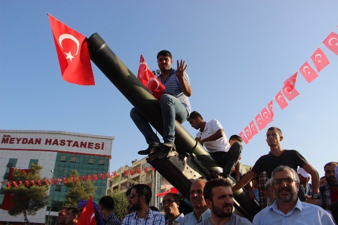 Şanlıurfa’da Final Nöbetine On Binler Akın Etti