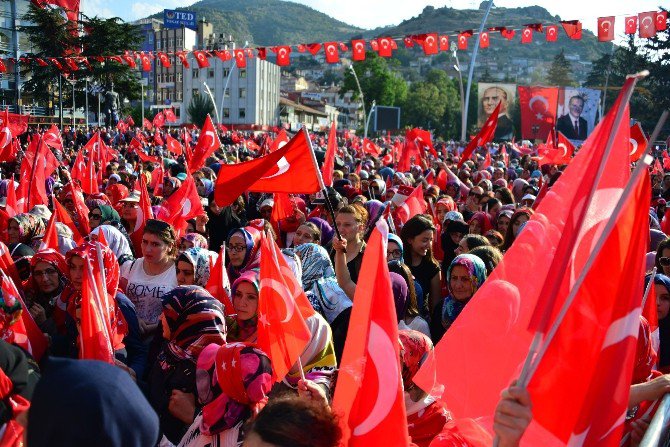 Tokat’ta Demokrasi Ve Şehitler Mitingi