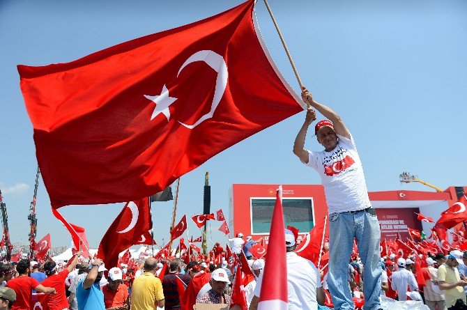 Demokrasi Ve Şehitler Mitingi’nden Renkli Görüntüler