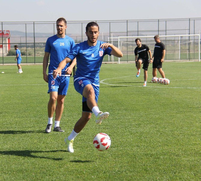 Balıkesirspor’un, Afyonkarahisar’daki Kamp Çalışmaları Devam Ediyor