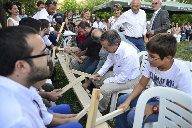 Ataç Ve Çakırözer Abhazlara Eşlik Etti