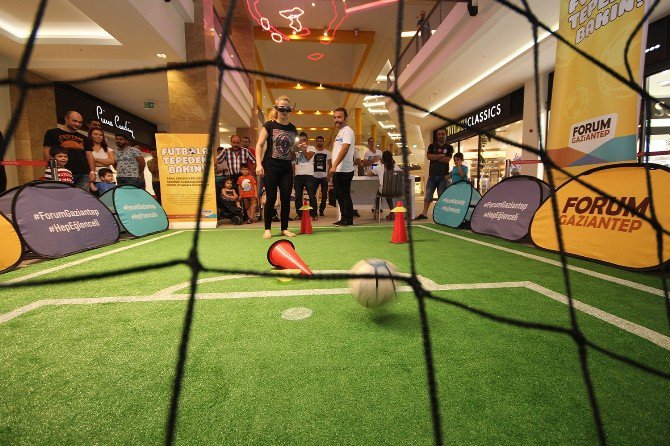 Futbola Tepeden Baktılar, Eğlendiler, Hızlı Golcüler Hediyeler Kazandılar