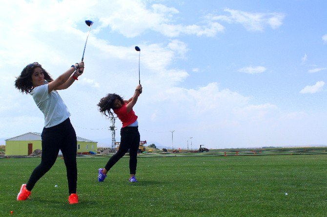Erzurum Yaylasından Golf Antrenörlüğüne