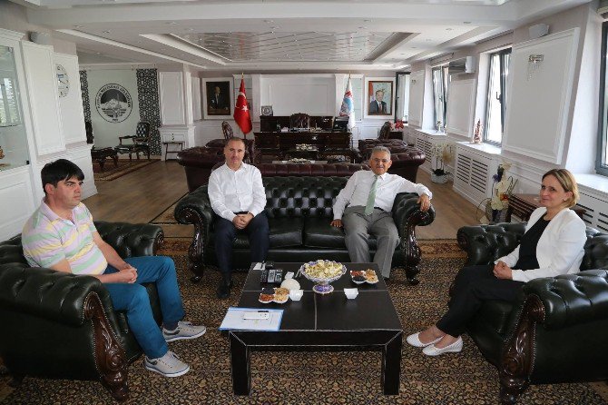 Kayseri Çevre Ve Şehircilik İl Müdürü Sibel Livdumlu Örnek Ve Referans Melikgazi Belediye Ziyaretinde