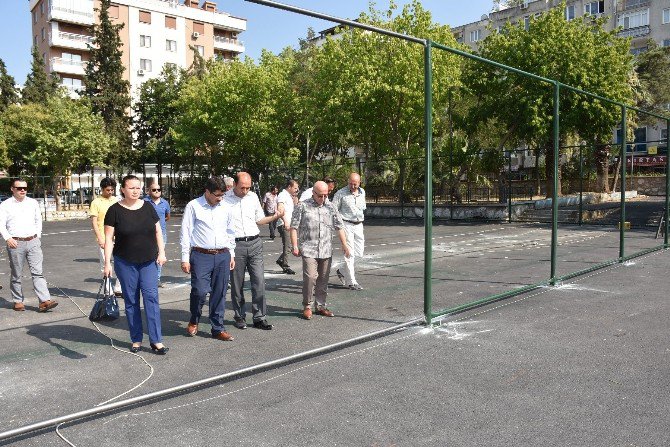 Manisa Lisesine Yeni Spor Alanı Yapılıyor