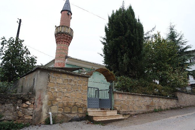 Osmaneli’deki Hamide Hatun (Kırgıllı) Camii Restorasyonu Başlıyor