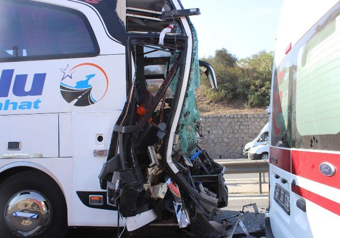 Tem’de Zincirleme Kaza: 5 Yaralı