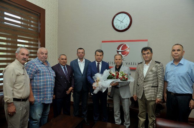 Çiftelerliler’den Vali Azmi Çelik’e Ziyaret