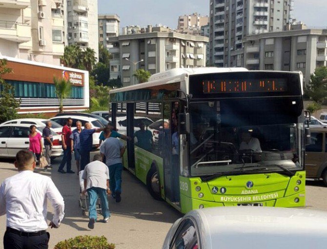 Belediye Otobüsü Şoförü, Bayılan Yolcuyu Hastaneye Yetiştirdi