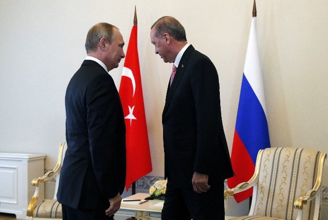 Putin: “Her Türlü Darbeye Karşıyız”